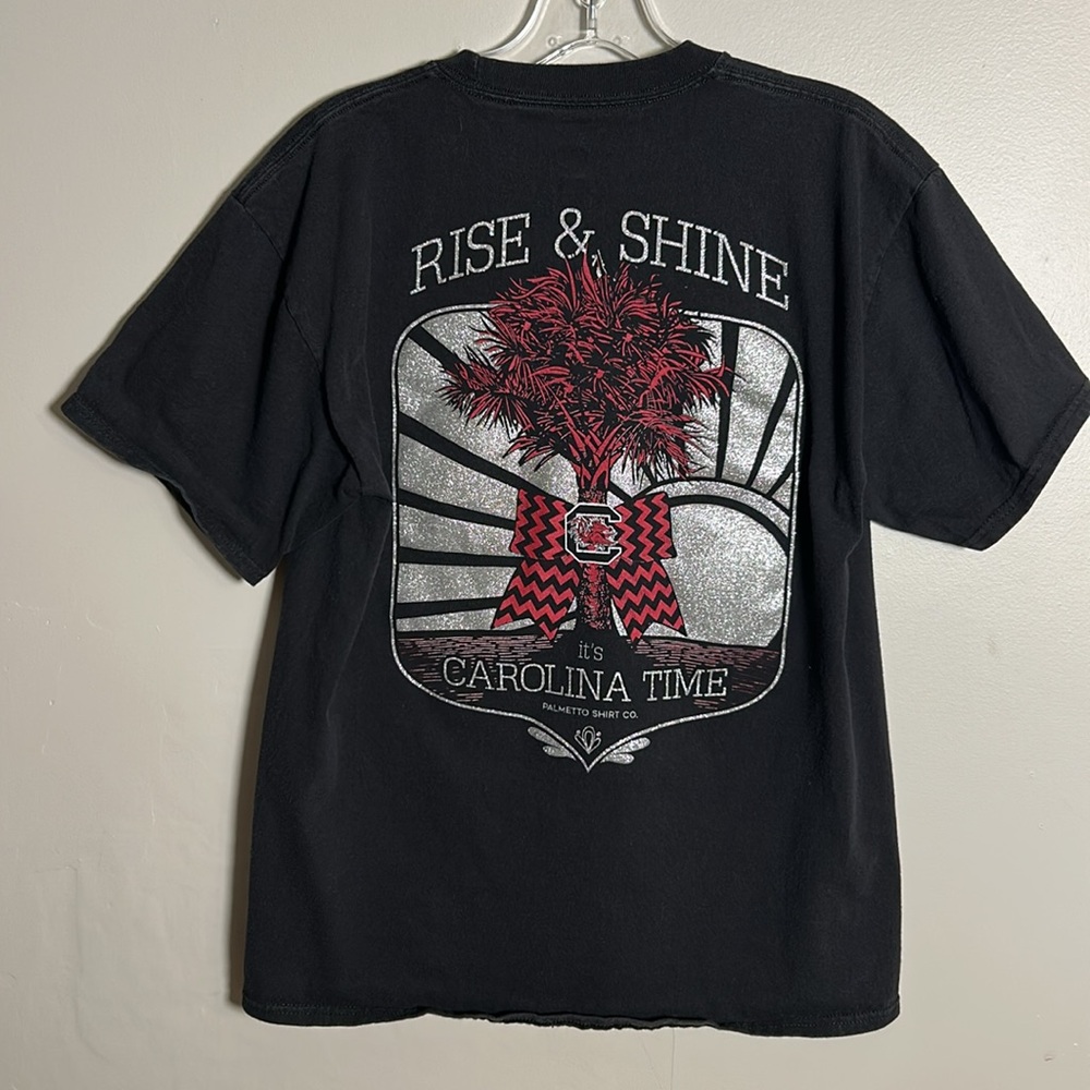South Carolina GameCocks “Rise and Shine it’s Carolina Time”Women’s M Hanes Top